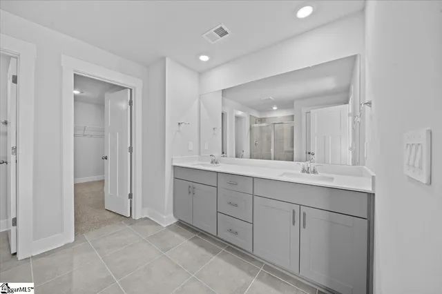 $423,900 | 304 Roderick Lane, Greenville, SC 29605