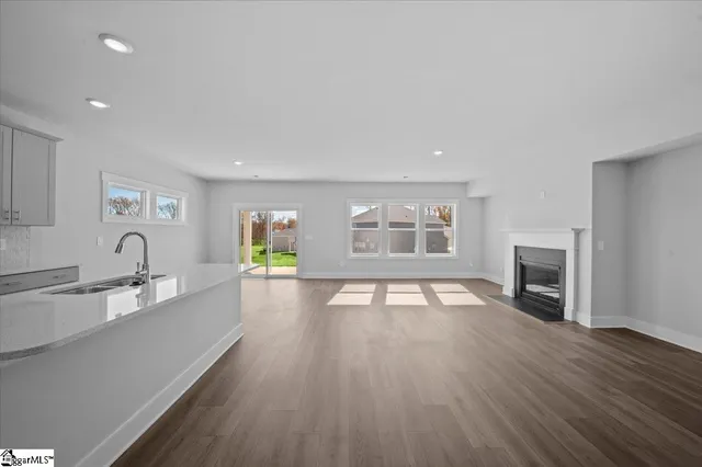 $423,900 | 304 Roderick Lane, Greenville, SC 29605