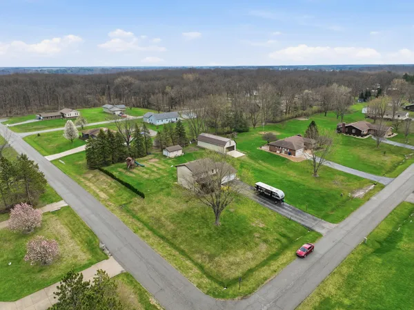 $349,900 | 51 Goldenrod Drive, Valparaiso, IN 46385