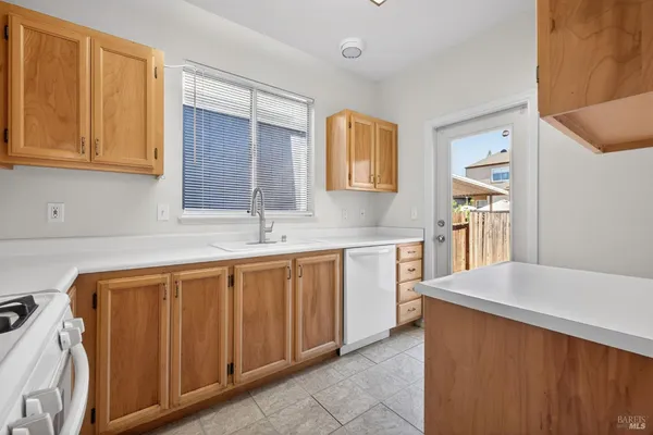 $547,000 | 1440 Tammy Way, Santa Rosa, CA 95401