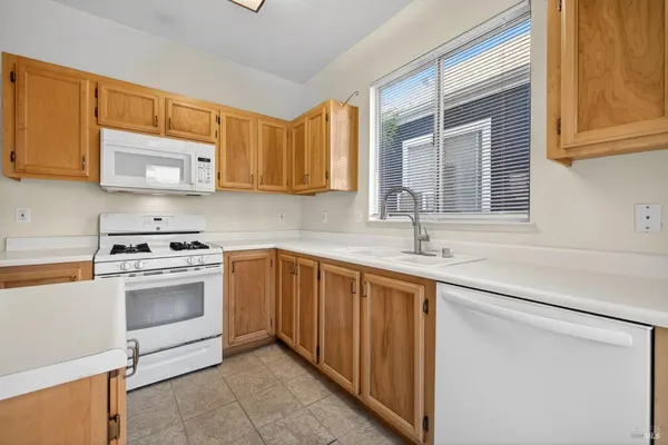 $547,000 | 1440 Tammy Way, Santa Rosa, CA 95401