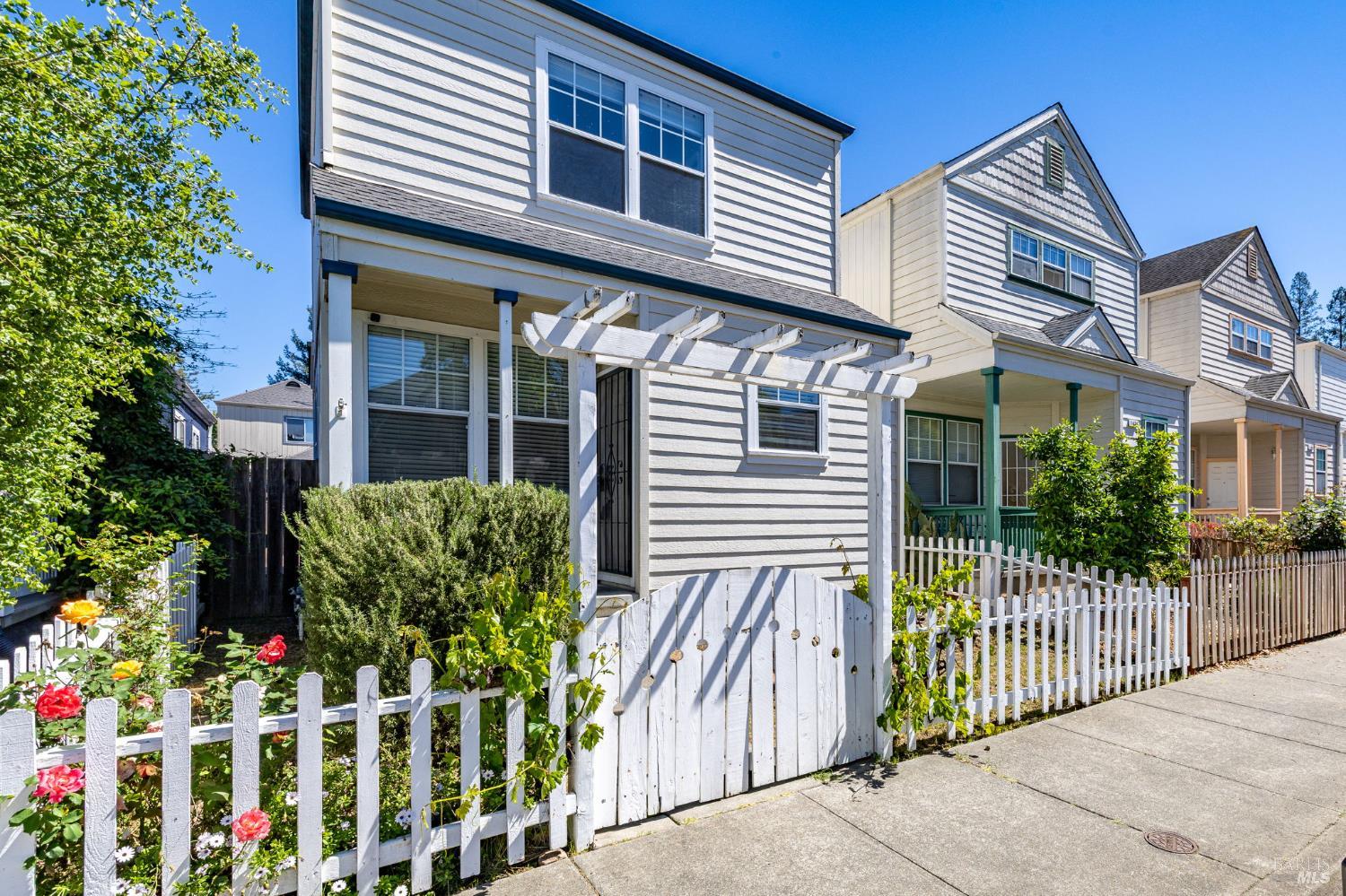 1440 Tammy Way Santa Rosa, CA 95401 - Photo 2 of 40