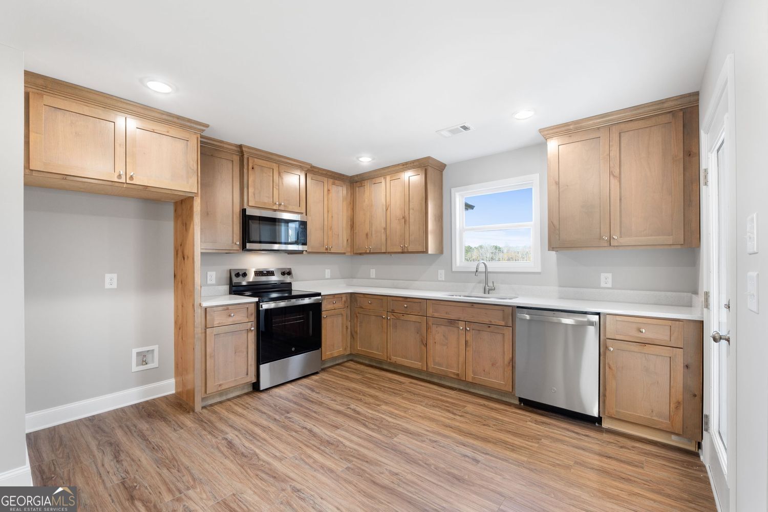 168 Mathews Road Milner, GA 30257 - Photo 8 of 30