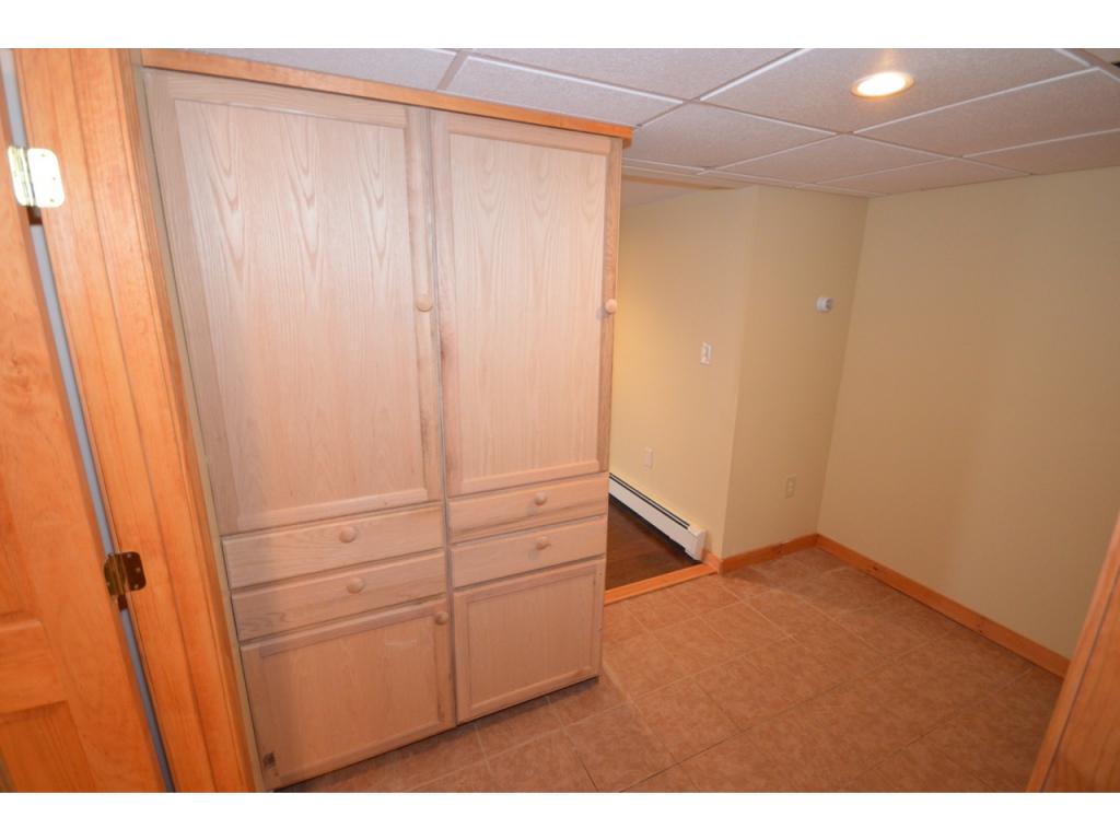 256 Centre Street Sullivan, NH 03445 - Photo 20 of 34