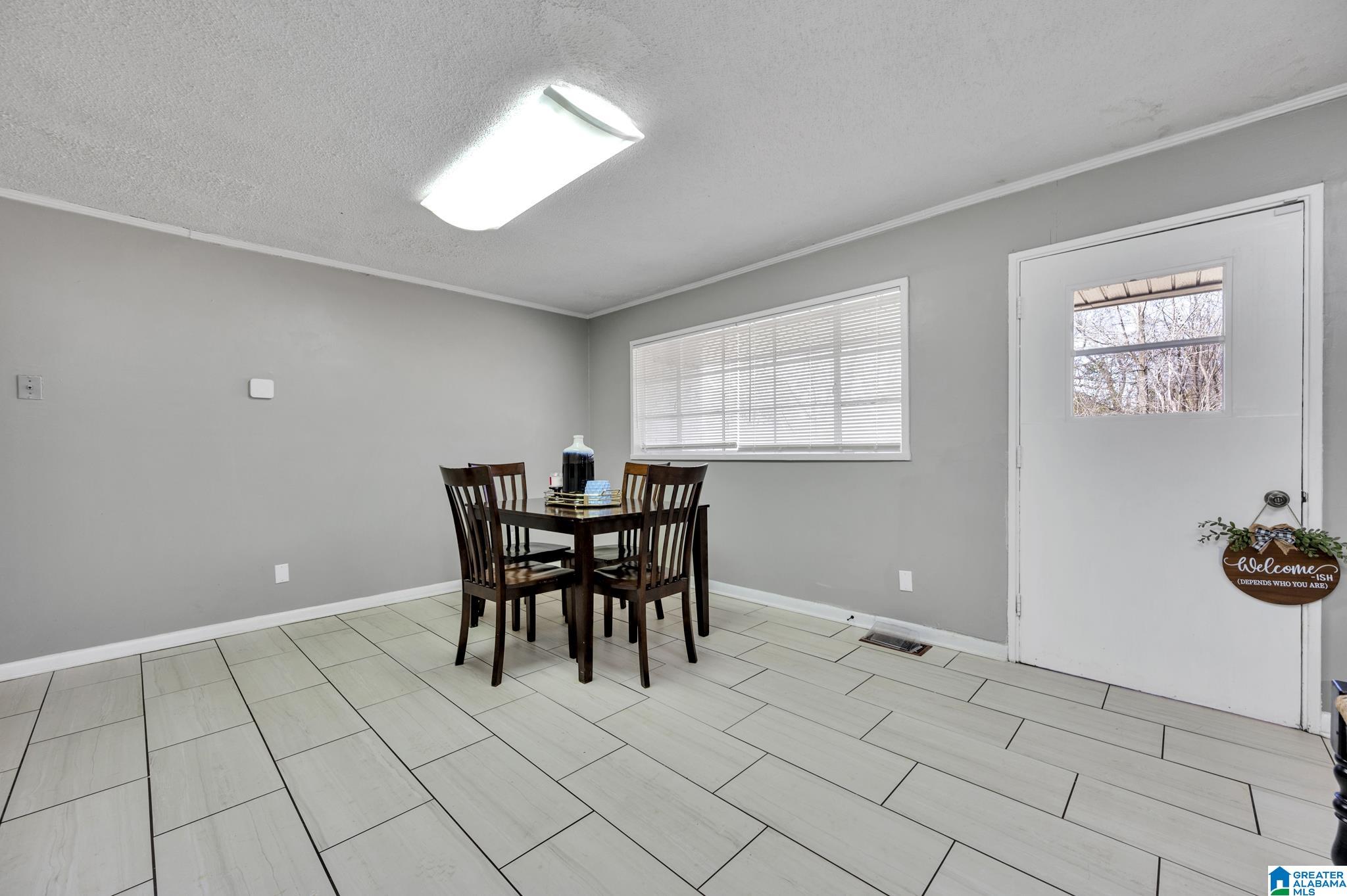 216 Ivy Avenue Bessemer, AL 35023 - Photo 2 of 25