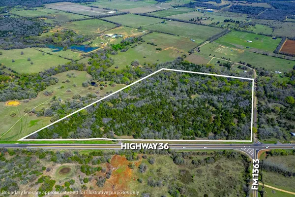 a view of a tennis court