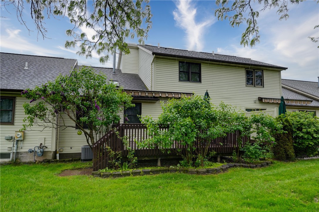 6 Daisy Lane Chili, NY 14514 - Photo 31 of 34 Privacy!