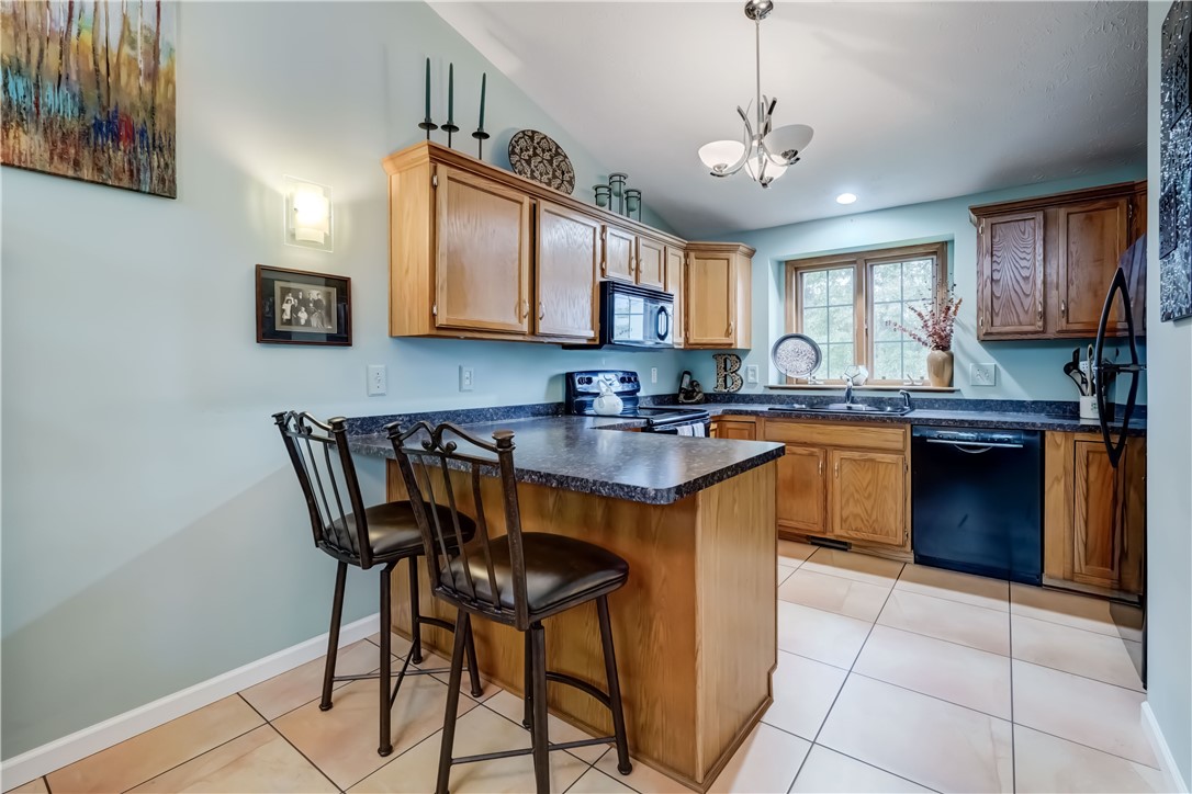 6 Daisy Lane Chili, NY 14514 - Photo 6 of 34 Well appointed kitchen!