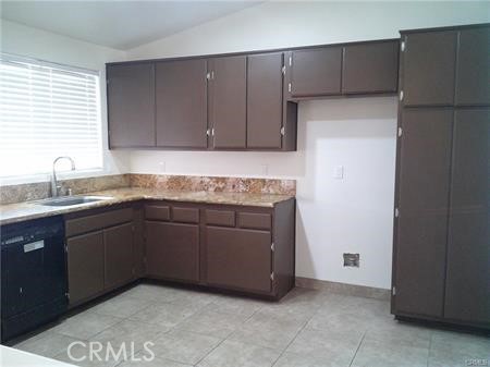68380 Risueno Road Cathedral City, CA 92234 - Photo 11 of 25 Kitchen