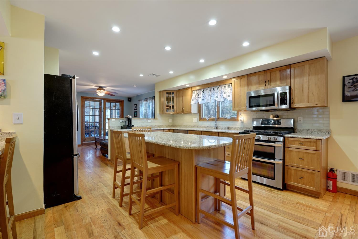 123 Dutch Road East Brunswick, NJ 08816 - Photo 7 of 51 Gallery Image 7