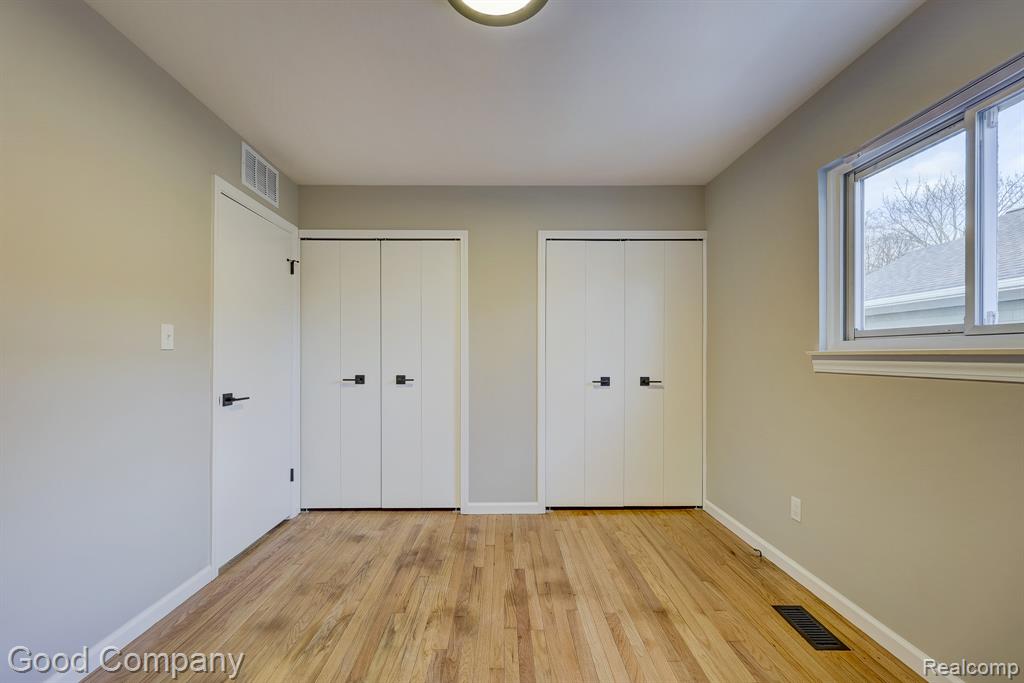 550 Roth Boulevard Clawson, MI 48017 - Photo 13 of 18