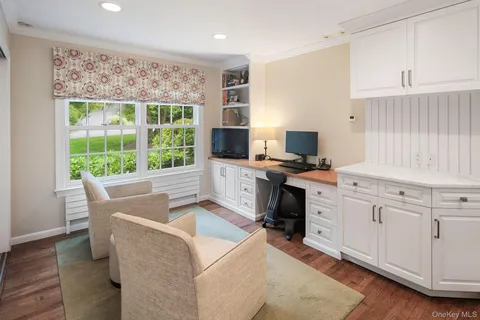 $1,699,000 | 12 Suzanne Lane, Chappaqua, NY 10514