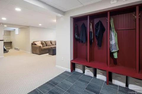 $1,699,000 | 12 Suzanne Lane, Chappaqua, NY 10514