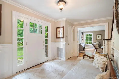 $1,699,000 | 12 Suzanne Lane, Chappaqua, NY 10514