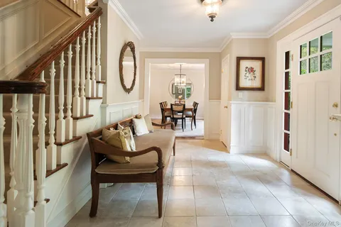 $1,699,000 | 12 Suzanne Lane, Chappaqua, NY 10514