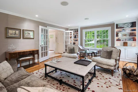 $1,699,000 | 12 Suzanne Lane, Chappaqua, NY 10514
