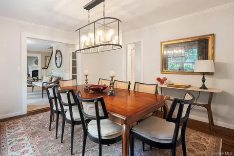 $1,699,000 | 12 Suzanne Lane, Chappaqua, NY 10514