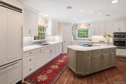 $1,699,000 | 12 Suzanne Lane, Chappaqua, NY 10514