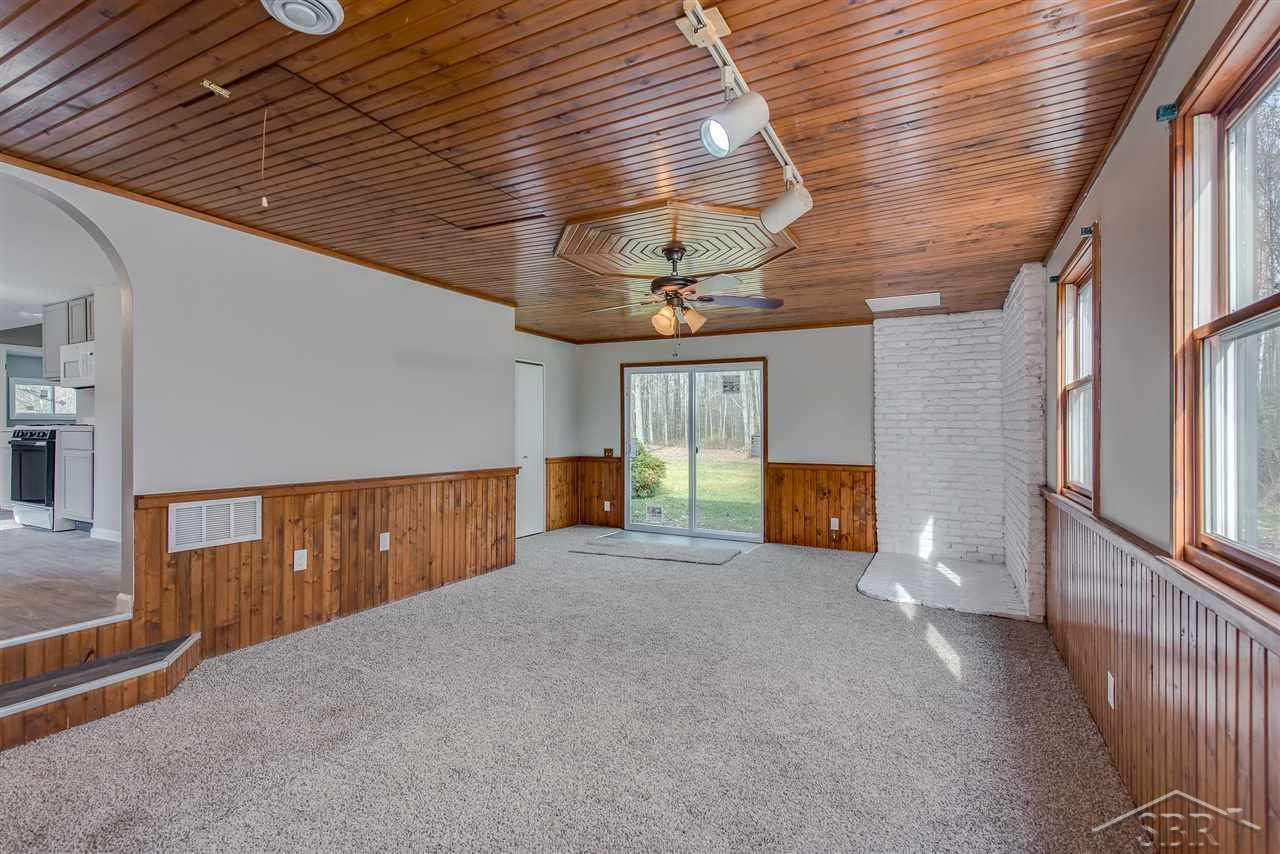 3244 Lyle Road Beaverton, MI 48612 - Photo 7 of 16 Family Room