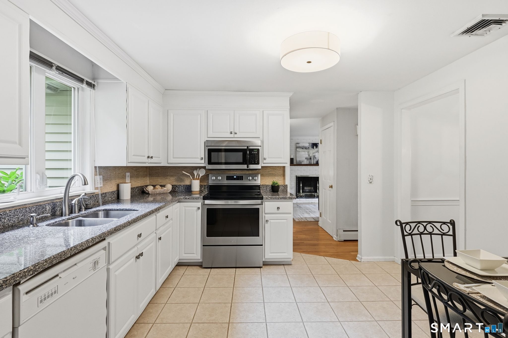 30 Riverview Drive Suffield, CT 06078 - Photo 15 of 40