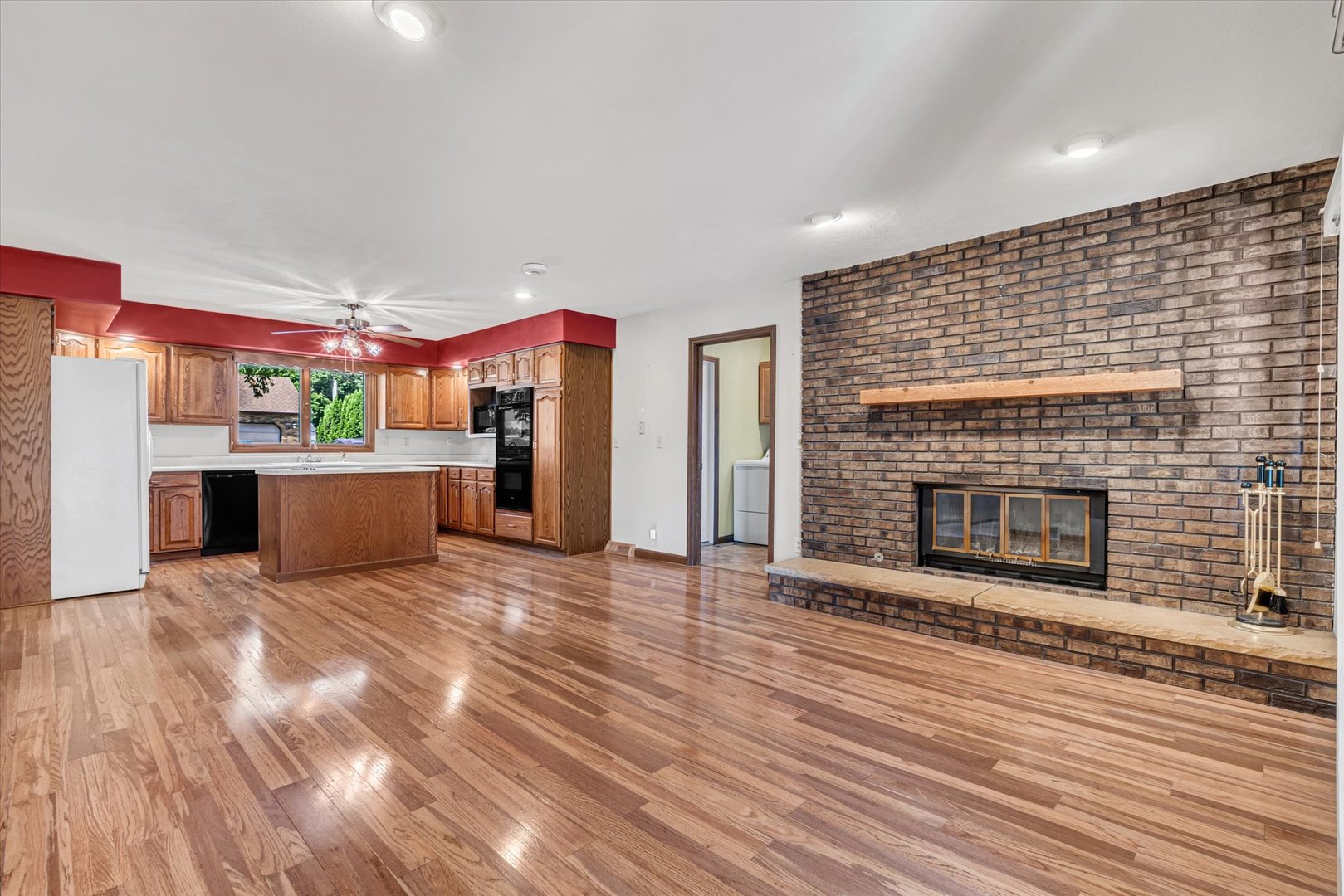 3300 35th Avenue Moline, IL 61265 - Photo 24 of 64