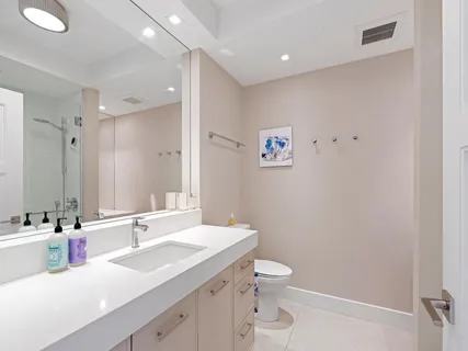 $3,150,000 | 2500 South Ocean Boulevard, Unit 3A3, Palm Beach, FL 33480