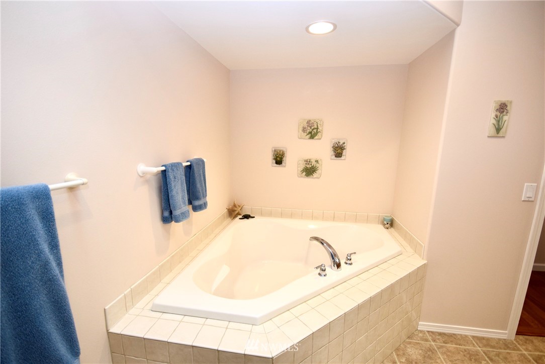 340 Cascadia Loop Sequim, WA 98382 - Photo 15 of 20 Gallery Image 15