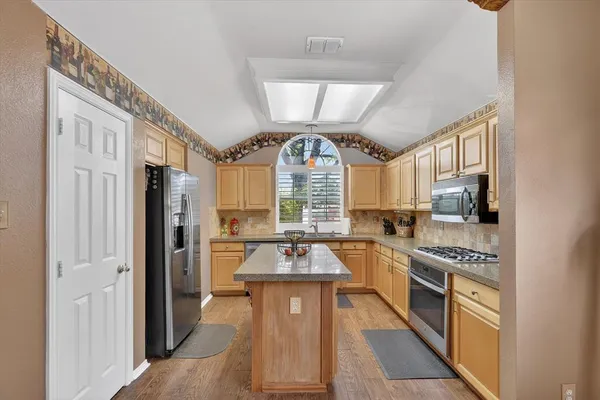 $385,000 | 4120 Stone Hollow Way, Fort Worth, TX 76040