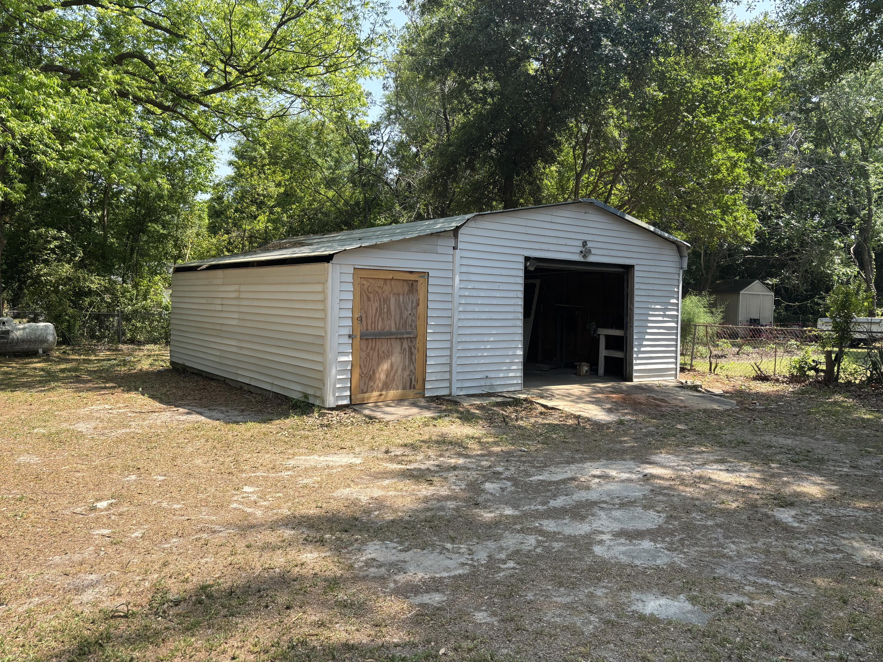 221 Cuttino Road Sumter, SC 29150 - Photo 29 of 32 IMG_7540