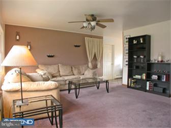 36 Maroon Road Levittown, PA 19056 - Photo 2 of 12 Living Room
