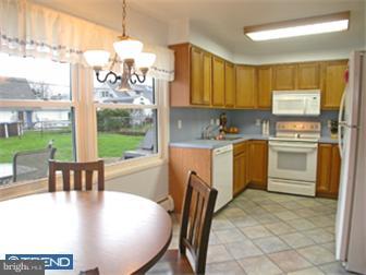 36 Maroon Road Levittown, PA 19056 - Photo 5 of 12 Kitchen