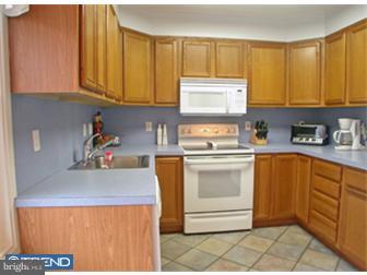 36 Maroon Road Levittown, PA 19056 - Photo 7 of 12 Kitchen