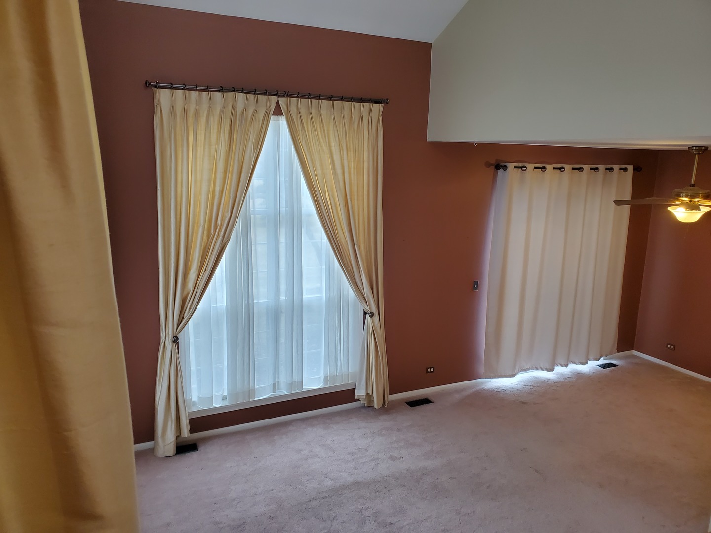 17857 Braewick Road Gurnee, IL 60031 - Photo 9 of 24 an empty room with windows