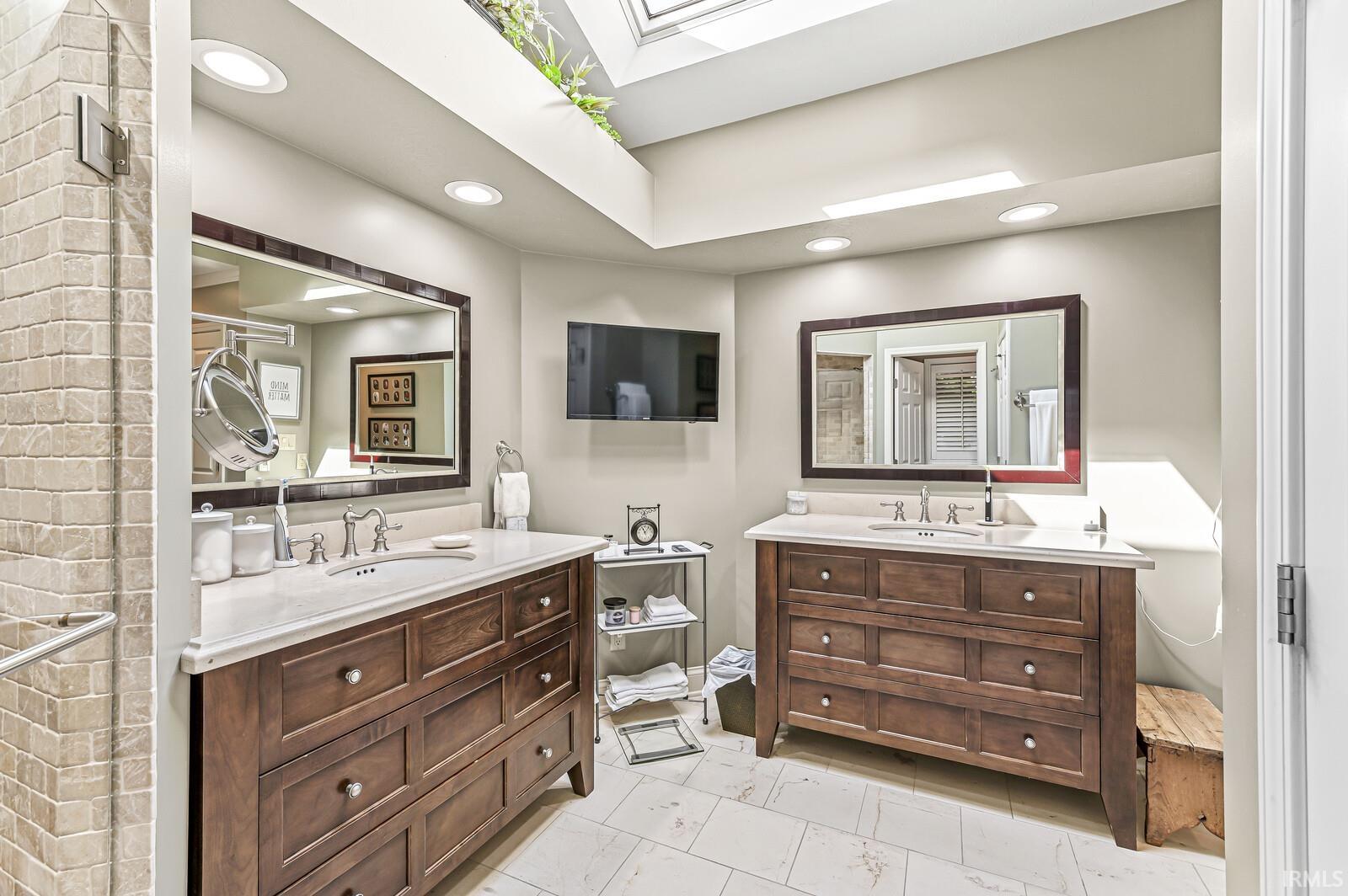 3319 Bridgetown Road Bristol, IN 46507 - Photo 15 of 33 Gallery Image 15