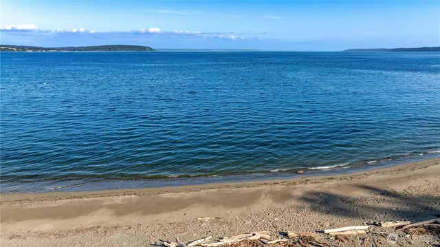 $2,248,000 | 1882 Shore Avenue, Freeland, WA 98249