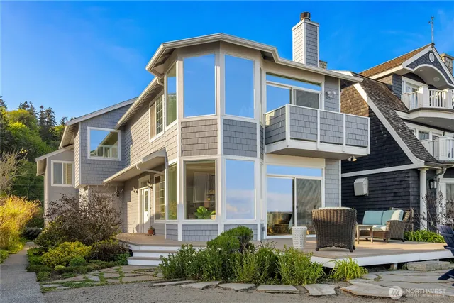 $2,248,000 | 1882 Shore Avenue, Freeland, WA 98249