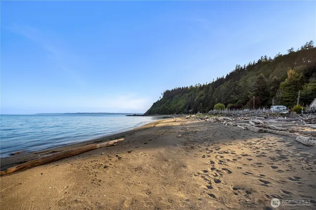 $2,248,000 | 1882 Shore Avenue, Freeland, WA 98249