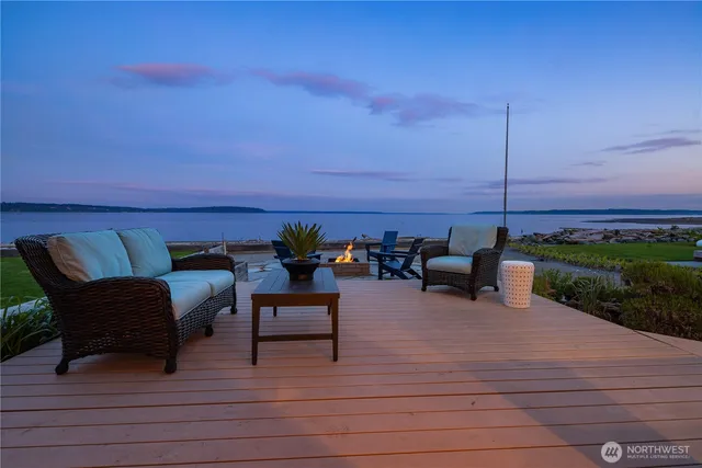 $2,248,000 | 1882 Shore Avenue, Freeland, WA 98249