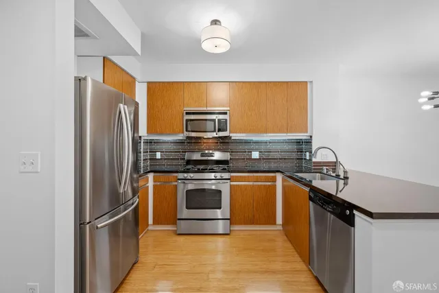$898,000 | 5800 3rd Street, Unit 1121, San Francisco, CA 94124