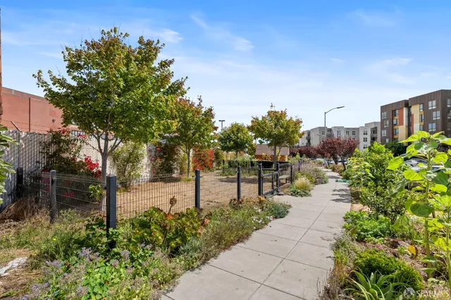 $898,000 | 5800 3rd Street, Unit 1121, San Francisco, CA 94124