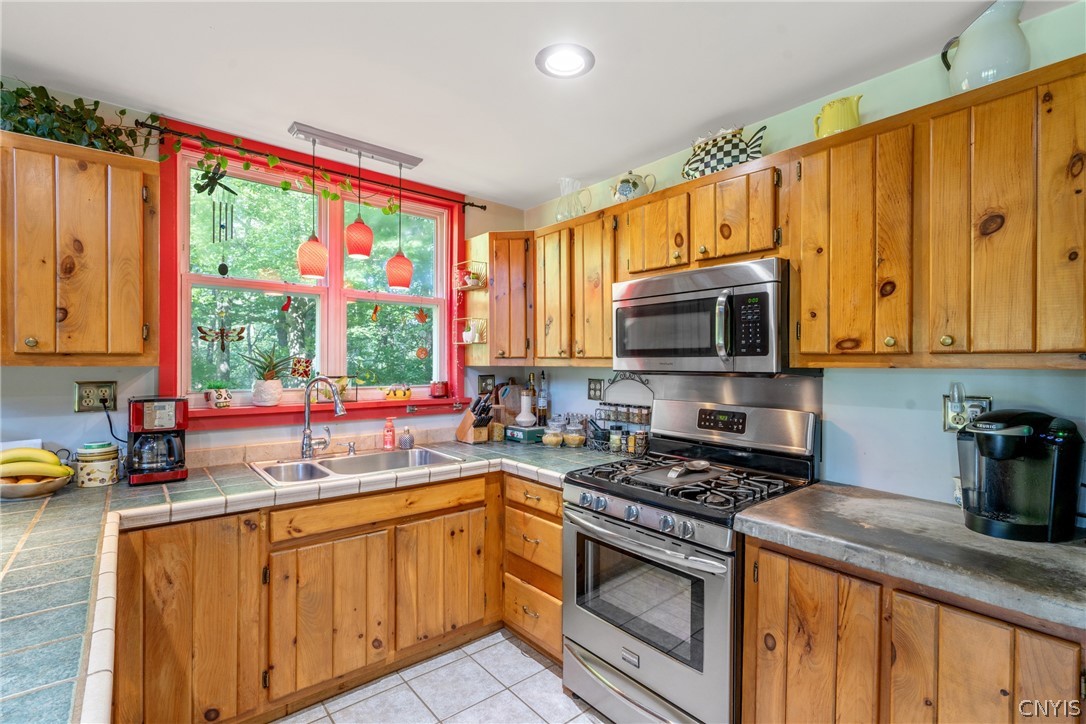 509 Center Road Sandy Creek, NY 13083 - Photo 17 of 41