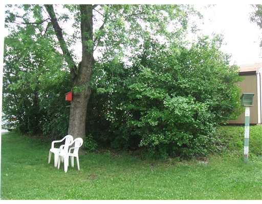 401 South Monroe Street Butler, PA 16001 - Photo 11 of 15 Yard/Garden. Nice little area to sit & enjoy a hot summer evening
