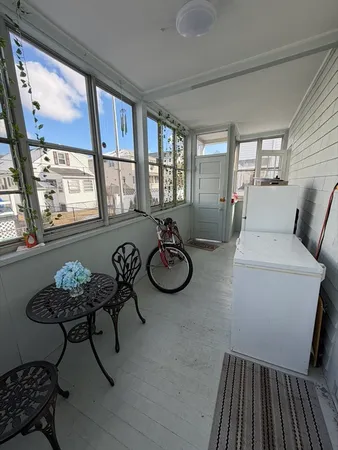 a view of a livingroom with furniture