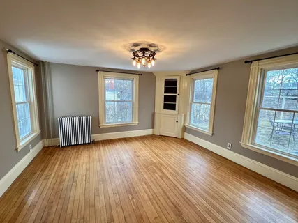 $3,500 | 16 Pearl Street, Unit 1, Weymouth, MA 02191