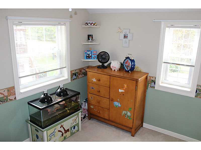 131 Orchard Spring Road Pittsburgh, PA 15220 - Photo 15 of 25 Bedroom. Perfect bedroom for a nursery or office