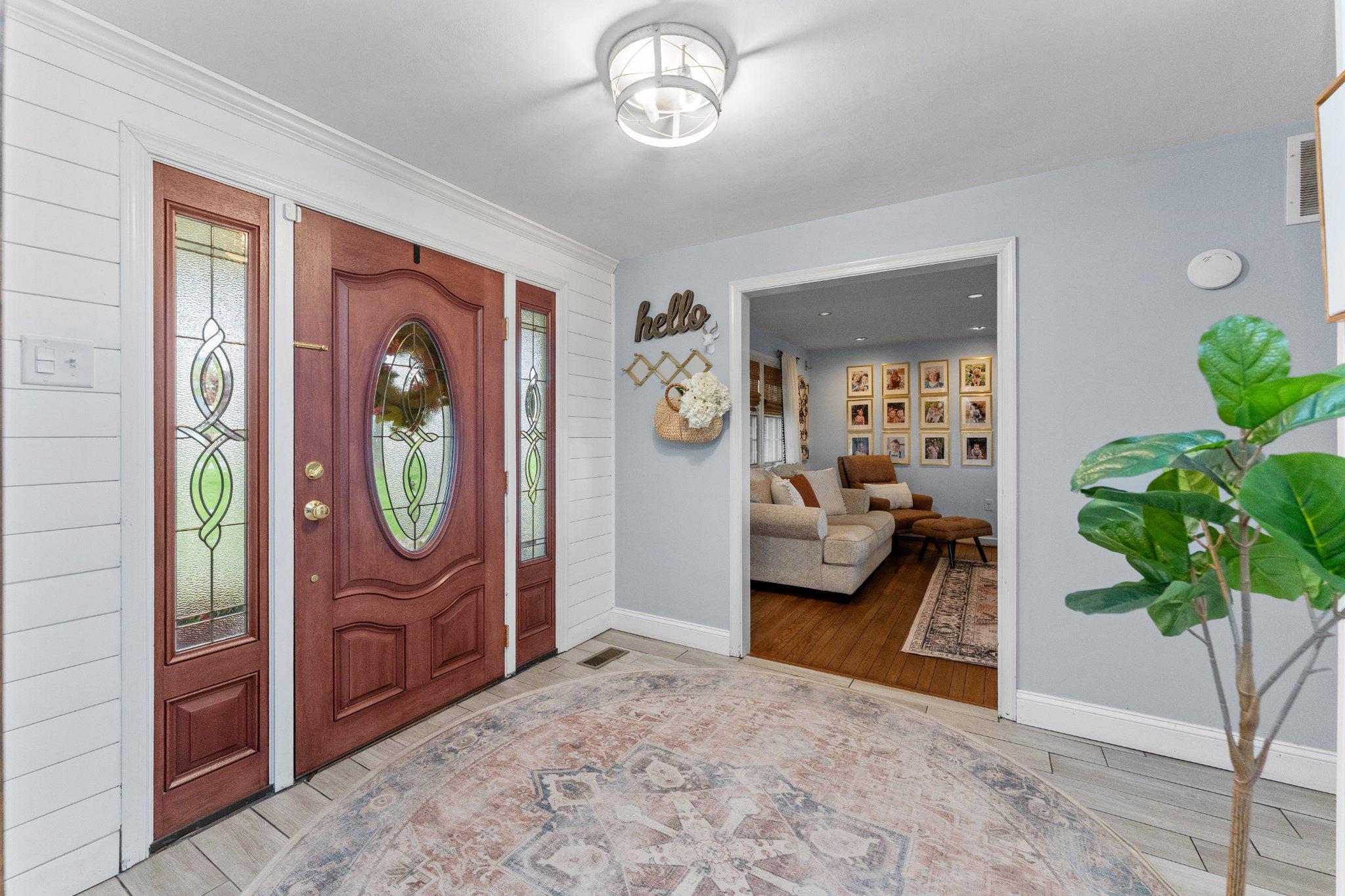 155 Miller Road Barto, PA 19504 - Photo 8 of 39 Welcoming Entry
