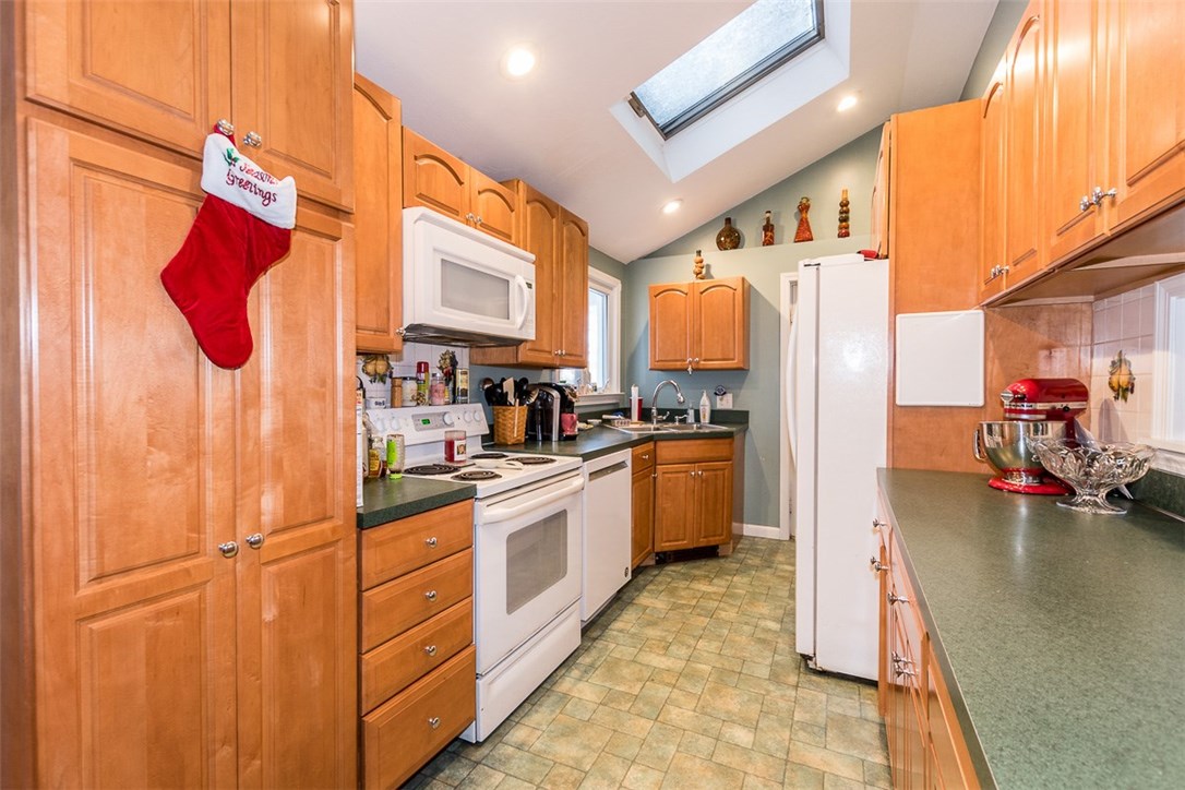 22 Norgate Road Attleboro, MA 02703 - Photo 8 of 14 Gallery Image 8