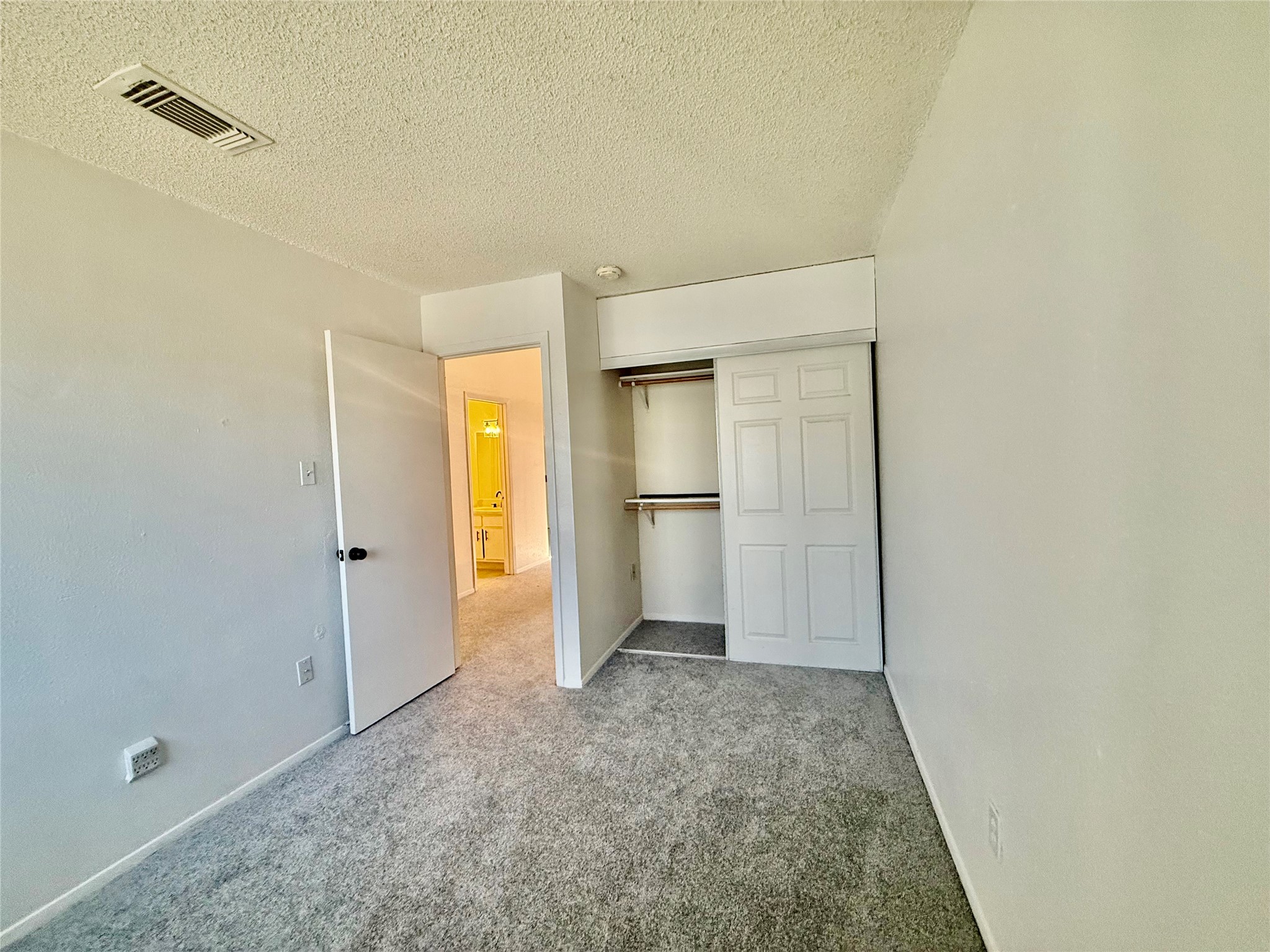 12922 Wirevine Lane Houston, TX 77072 - Photo 13 of 26 a view of an empty room