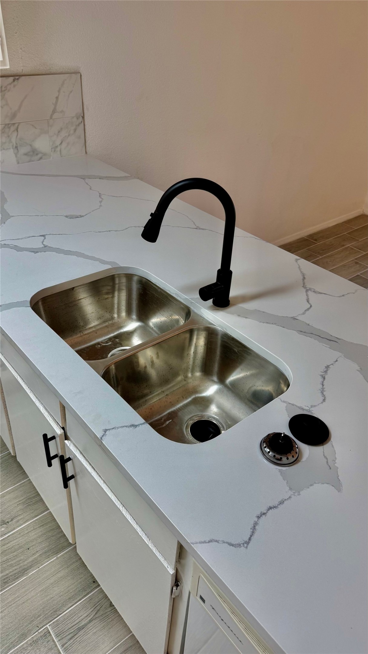 12922 Wirevine Lane Houston, TX 77072 - Photo 17 of 26 a close view of sink and tap