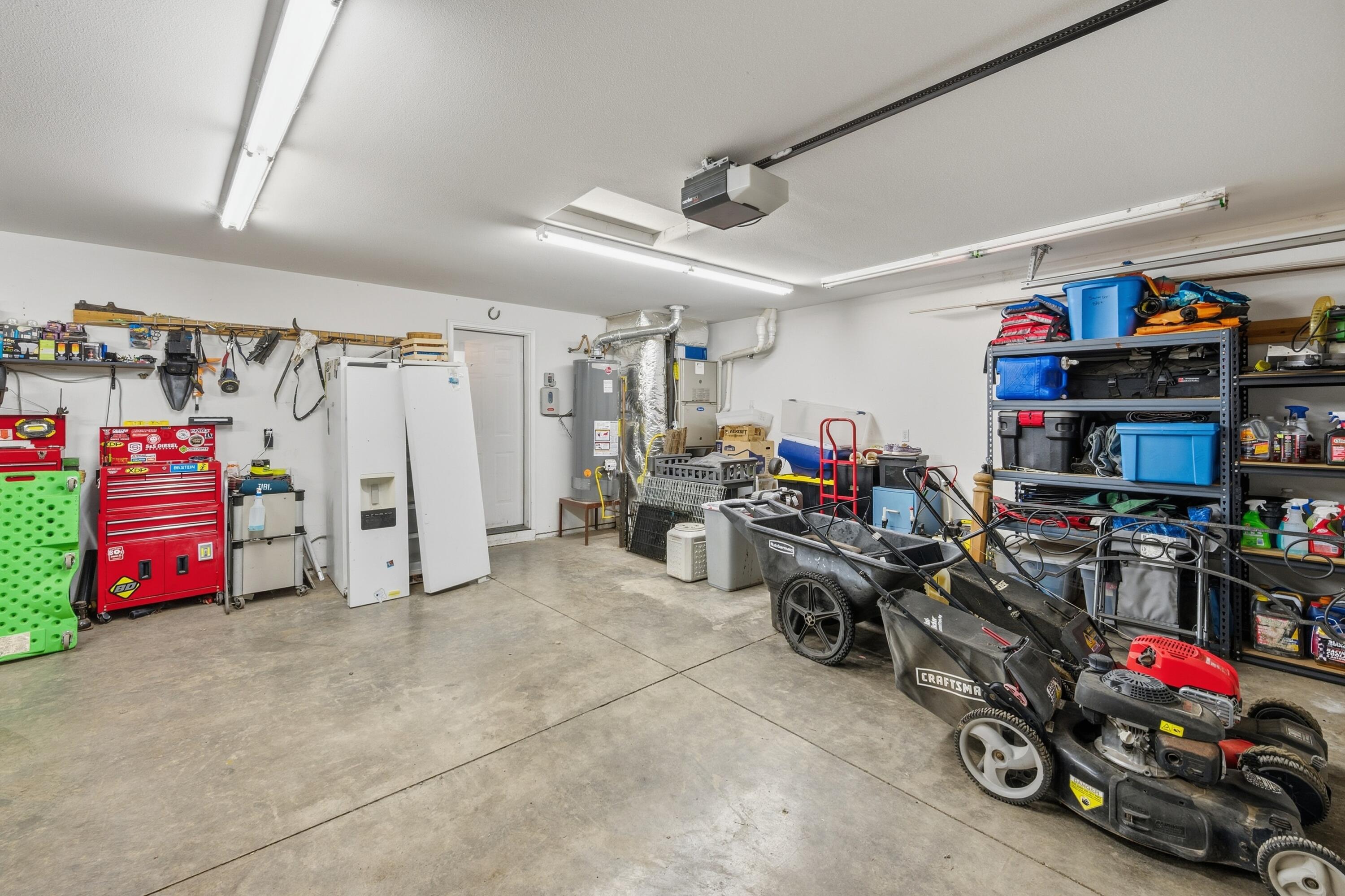 2113 Northwest 22nd Street Redmond, OR 97756 - Photo 29 of 40 TPark_8864_041726